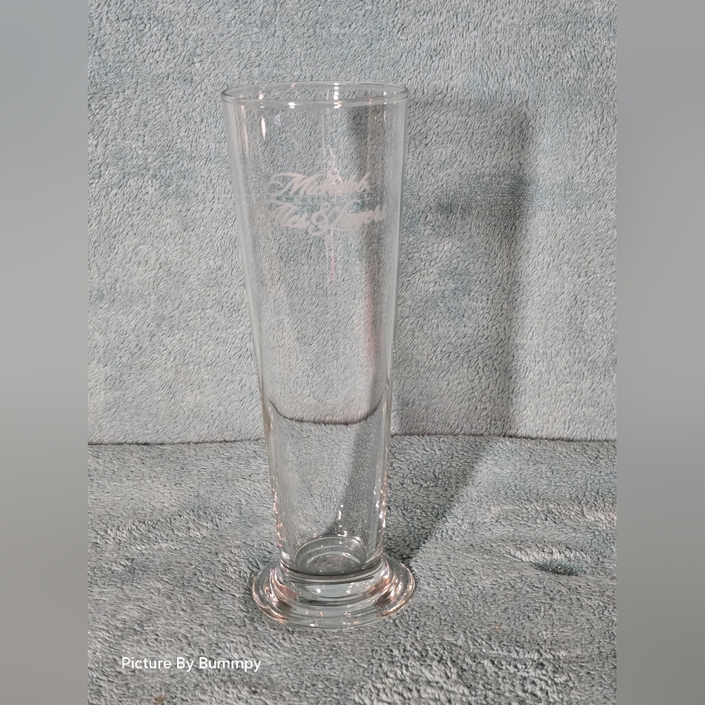 Michelob Specialty Ales & Lagers etched Pilsner beer glass.